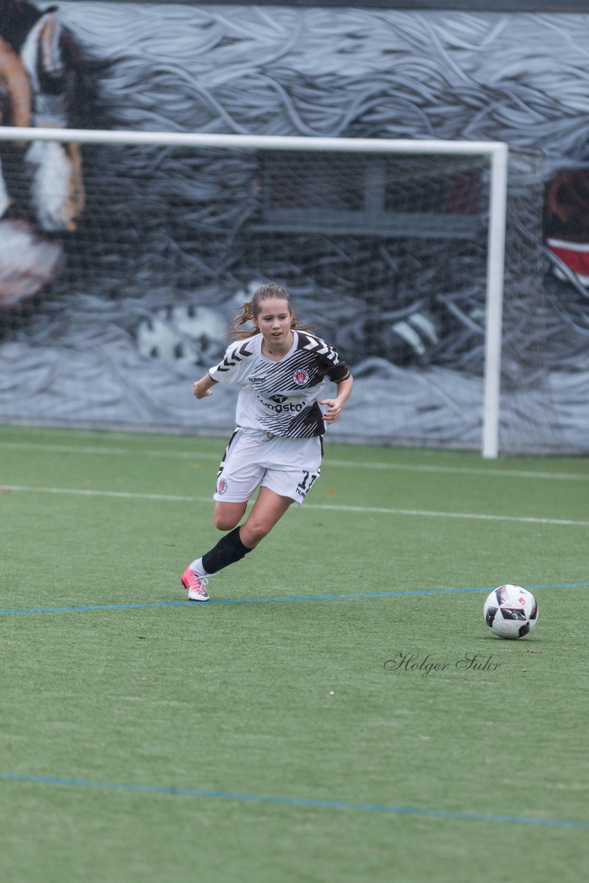 Bild 168 - B-Juniorinnen FC St.Pauli . Braedstrup IF : Ergebnis: 4:1